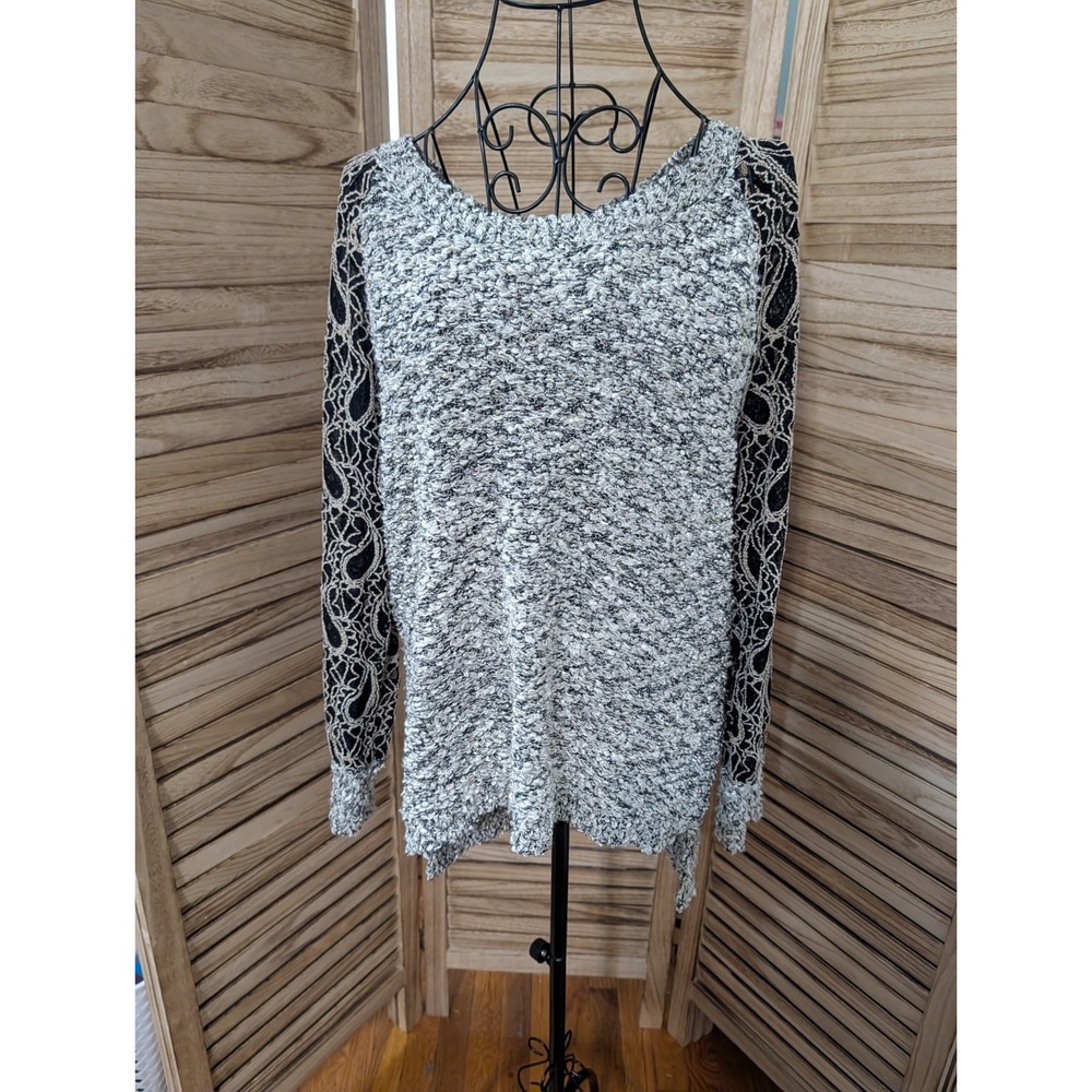 Escio 100% Acrylic Black Cream Pullover Sweater Large